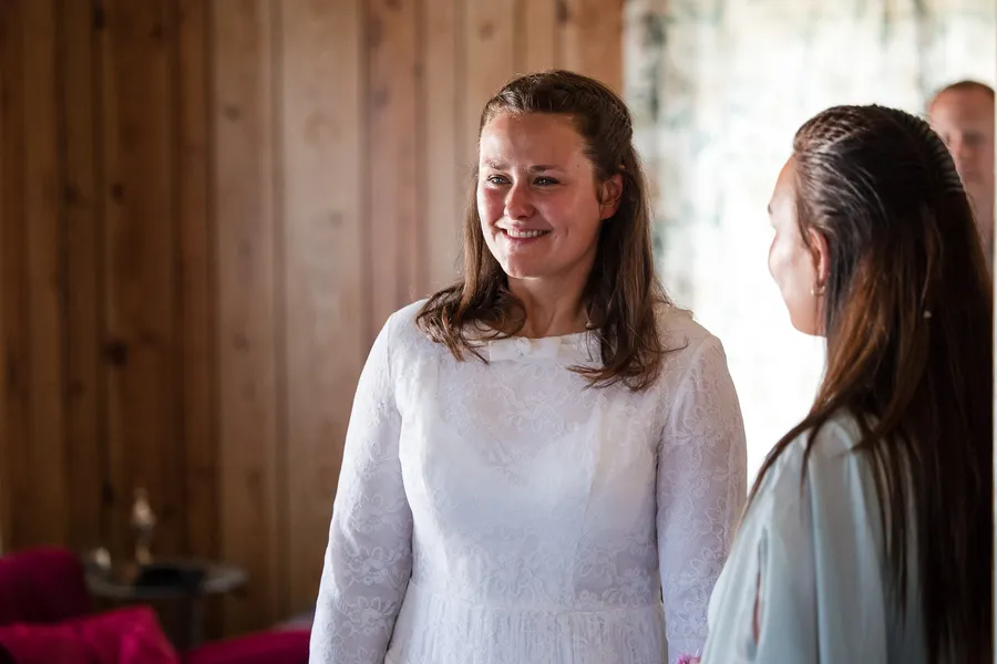 Brudens forberedelser — detaljer fra morgenen