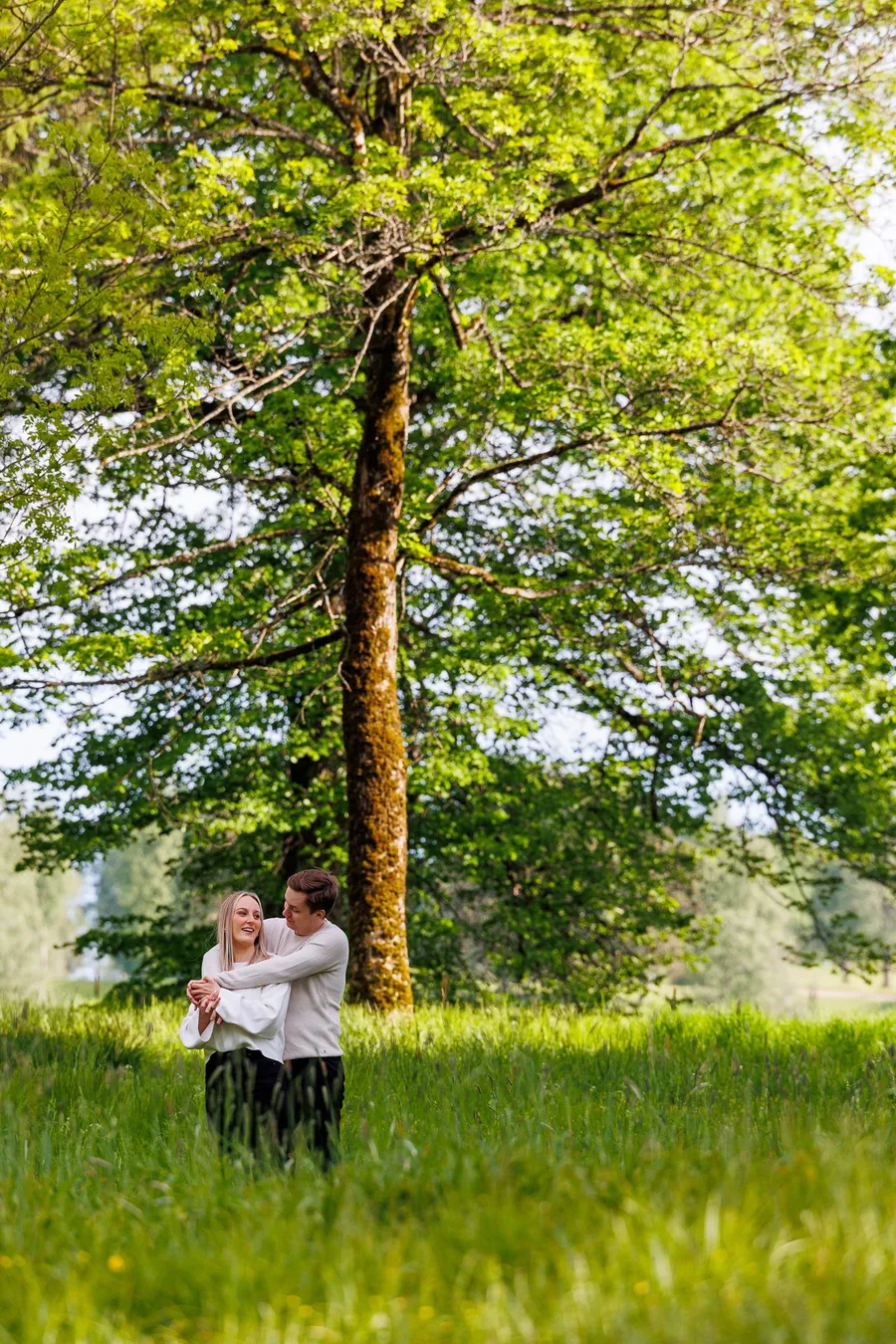 Naturlig latter mellom paret