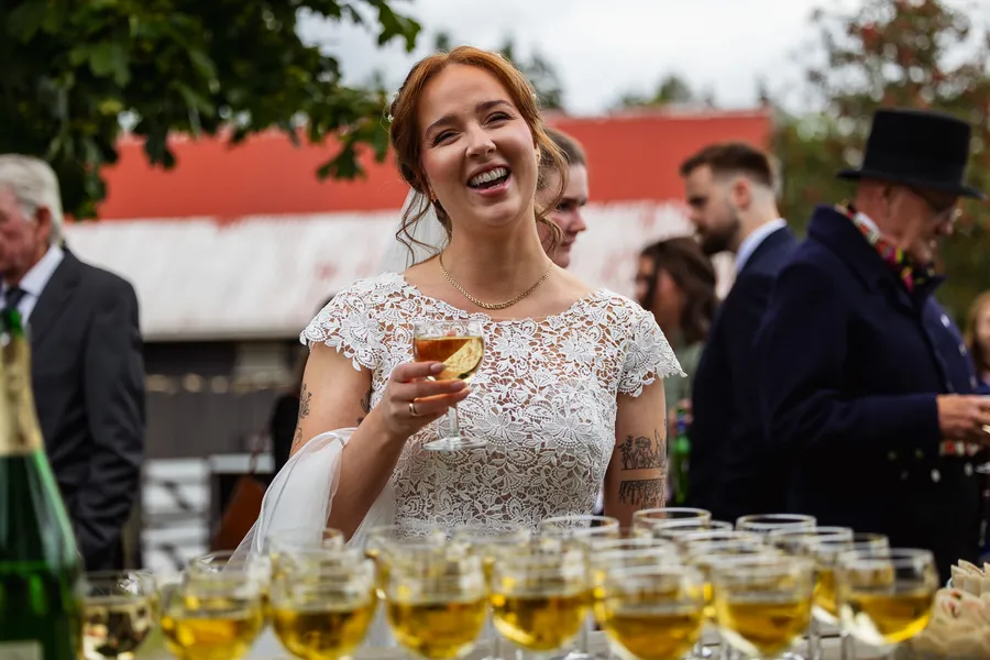 Jenny og Jørgen blant gjestene
