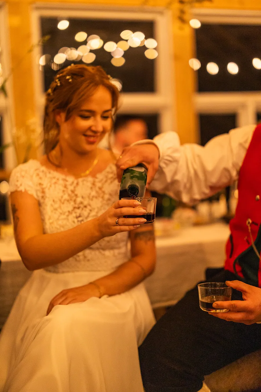 Sent på kvelden — låvefest med Jägermeister